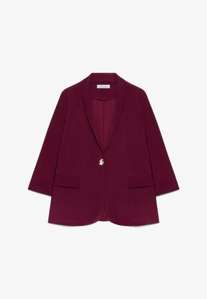 Dame mørkerød blazer med sjalskrave, enkelt guldknaplukning, klaplommer og trekvartærmer.