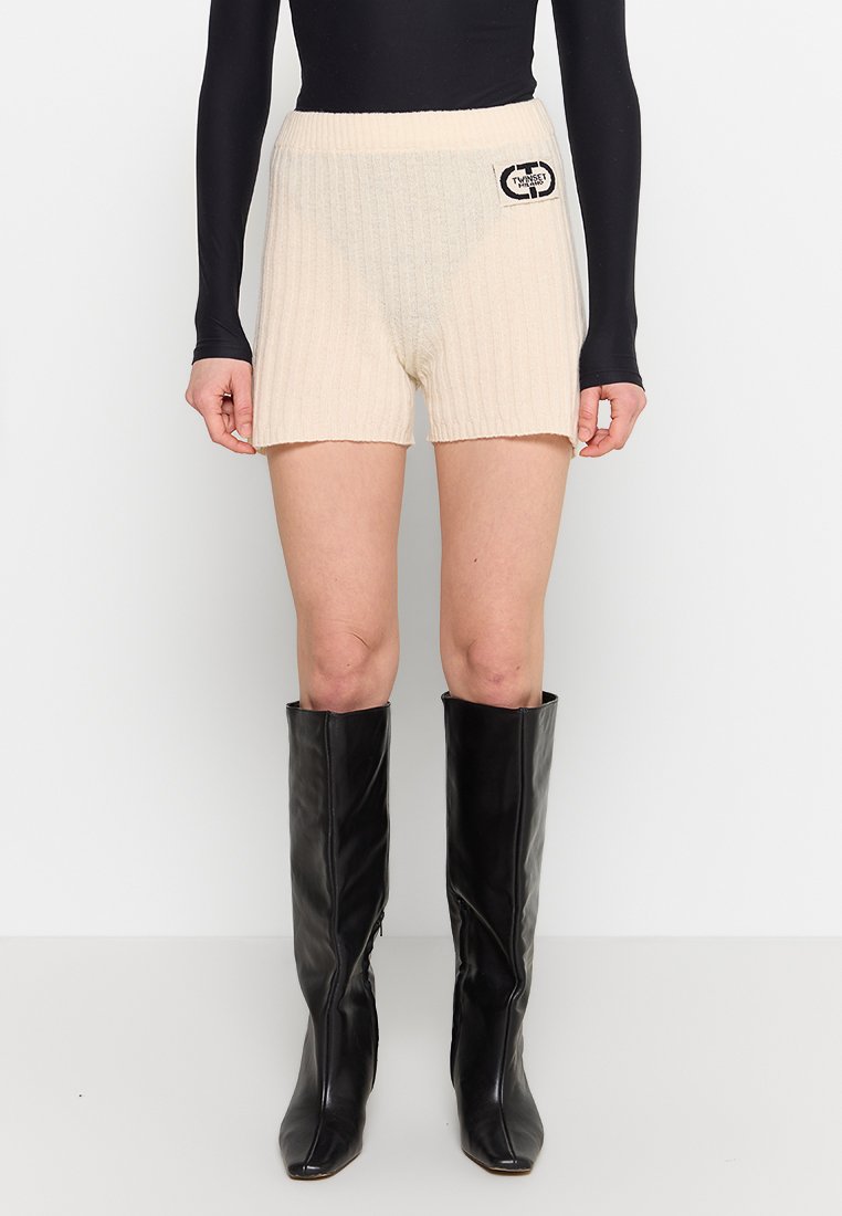 TWINSET Shorts crème