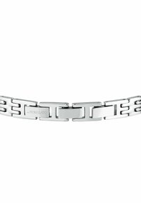 Bracciale in acciaio inox argento con anelli interconnessi in un design geometrico, con una finitura liscia e dettagli di branding incisi.