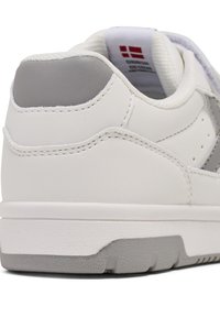 Hummel CAMDEN UNISEX szary