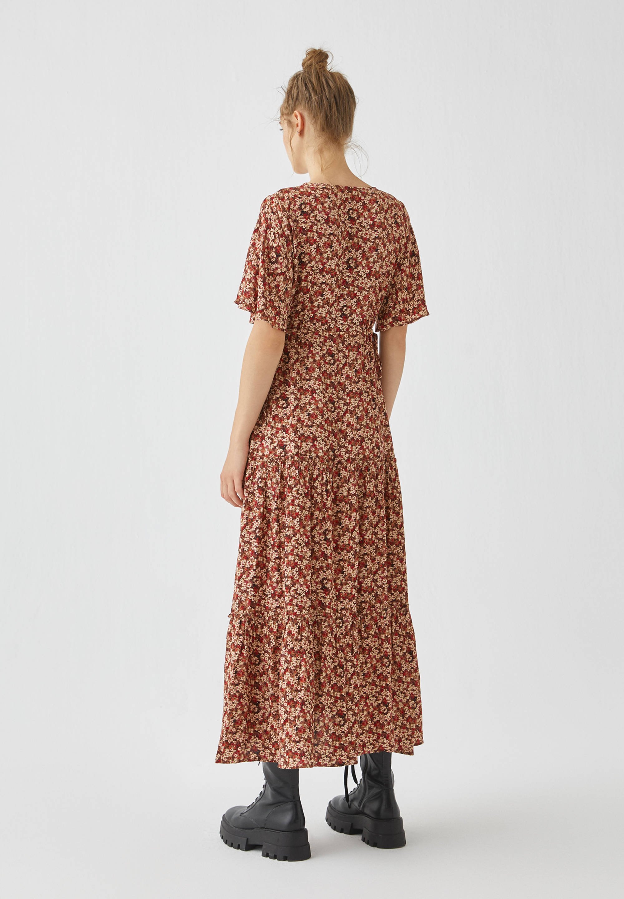 robe leopard pull and bear