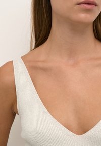 Karen by Simonsen Top