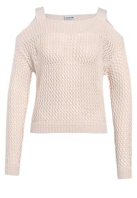 Jasnoróżowy sweter z dzianiny z odkrytymi ramionami, wyróżniający się teksturowanym wzorem oraz prążkowanymi mankietami i dołem.