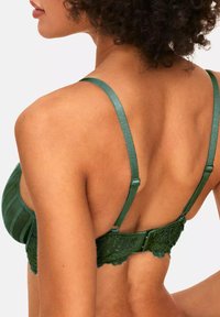 Adore Me CANDICE UNLINED PLUNGE - Soutien-gorge triangle - greener pastures
