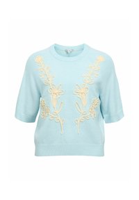 Unselected, winter sky