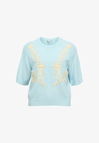 Unselected, winter sky