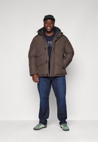 Jack & Jones JJWORLD PUFFER JACKET  - Winter jacket - mulch