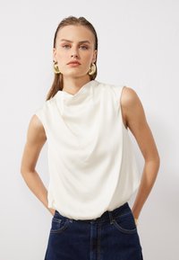 Anna Field Blouse - off-white