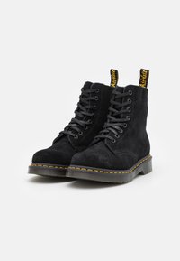 Dr. Martens 1460 PASCAL UNISEX - Stivaletti stringati - black