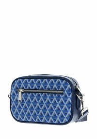 Borsa a tracolla rettangolare blu realizzata in tessuto testurizzato. Presenta un motivo geometrico, una cerniera argentata e una tracolla regolabile.