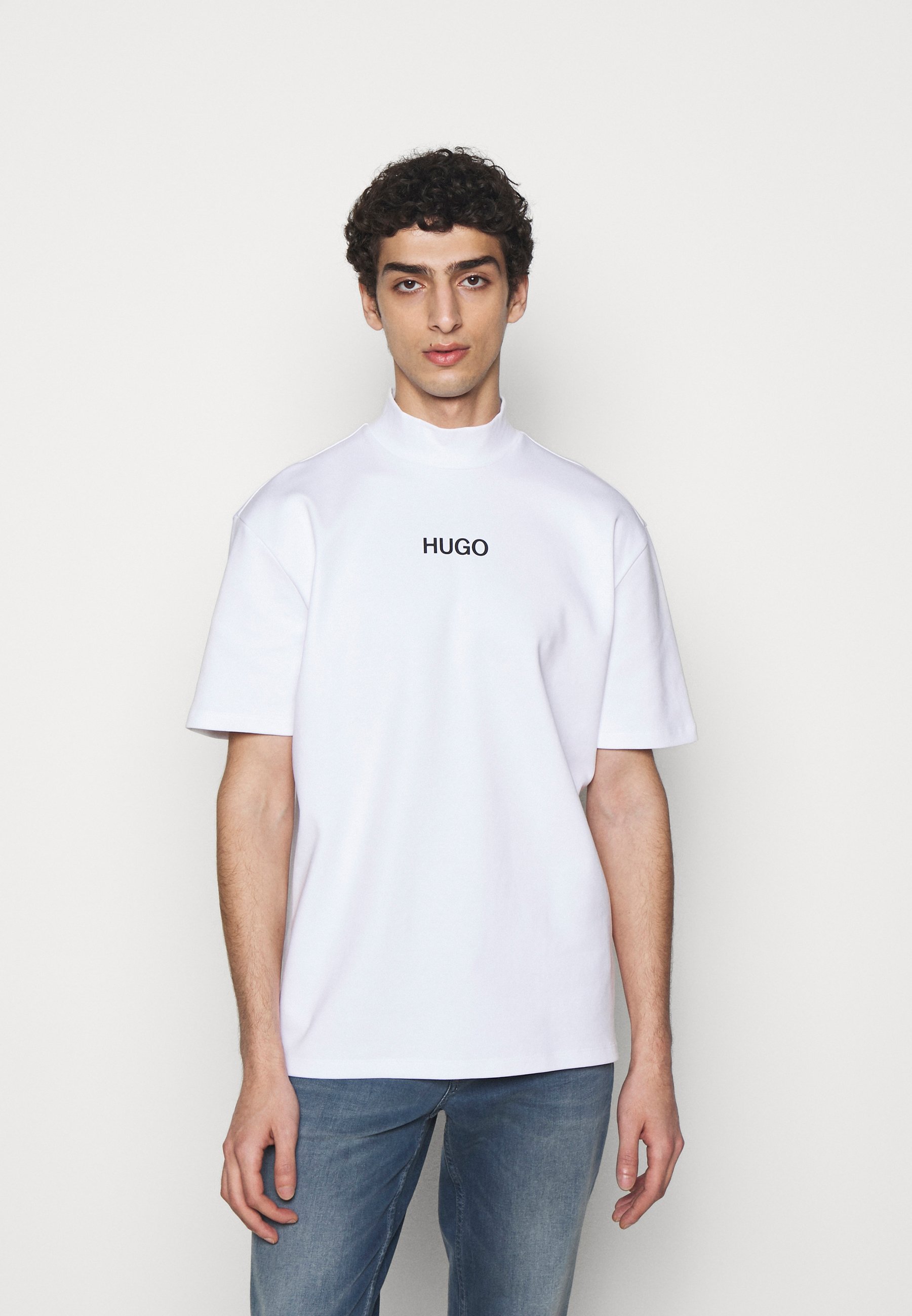 Hugo dakayo t shirt Clearance