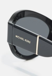 Michael Kors BURANO - Gafas de sol - black