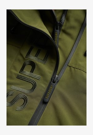 Superdry & Co, SUPERDRY HOODED ULTIMATE EMBROIDERED WINDBREAKER JACKET.. - Let jakke / Sommerjakker - trek khaki