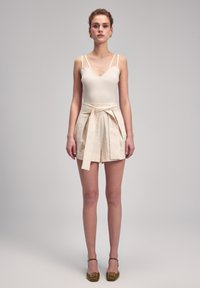 adL MARGARET - Shorts - vanilla
