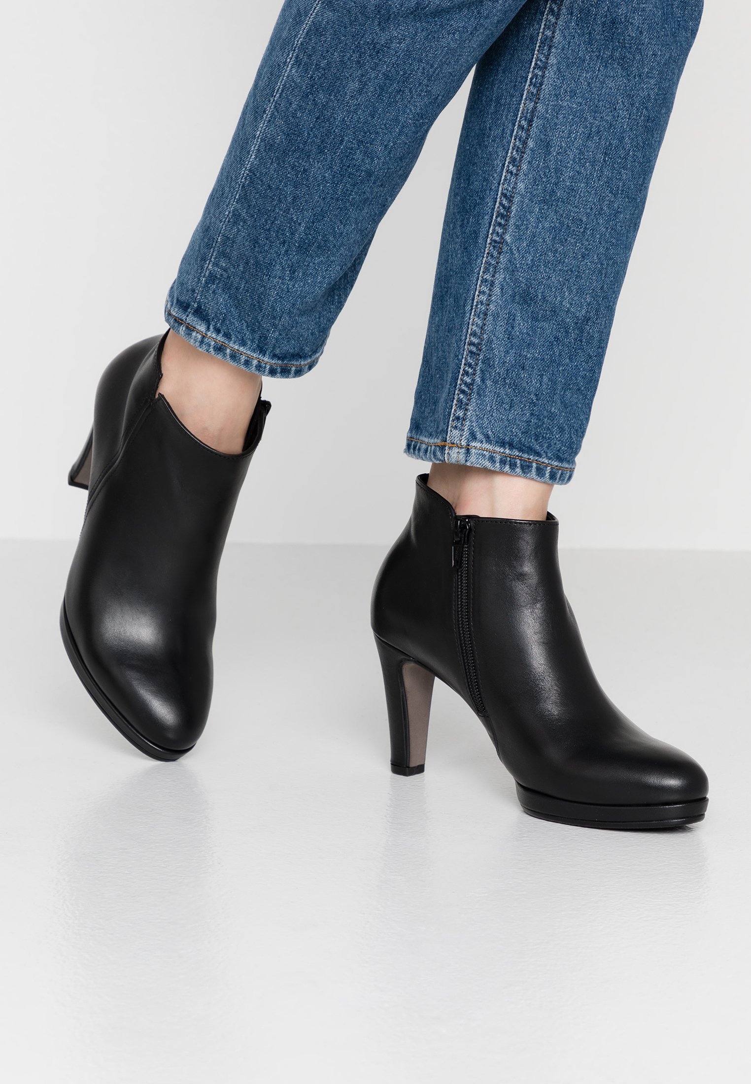 gabor ankle boots