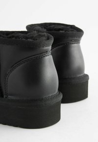Next WARM LINED WATER REPELLENT  - Zimní obuv - black