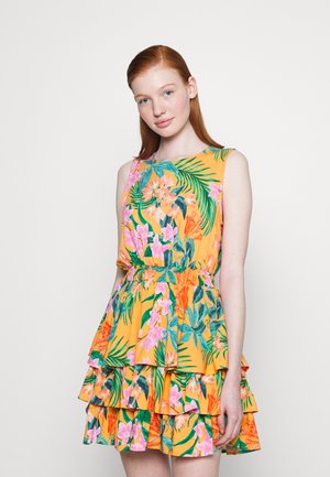 ONLY ONLTROPICA SMOCK LAYER DRESS - Φόρεμα ημέρας - flame orange