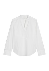 Camicia bianca a maniche lunghe in cotone. Presenta un colletto rialzato, una chiusura senza bottoni e un orlo curvo. Texture semplice e liscia.
