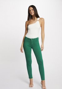 Morgan PETRA - Vaqueros slim fit - green