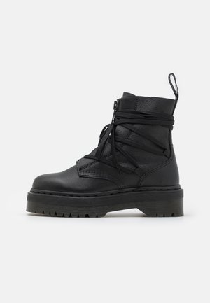 Dr. Martens, Bottines à plateau - black
