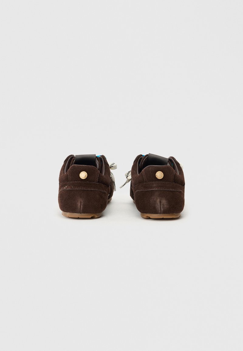Steve Madden Sandalia Mira Para Mujer