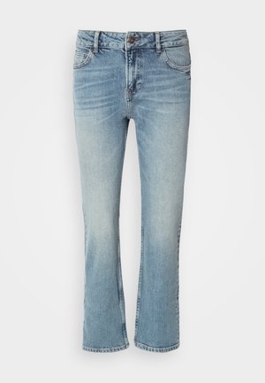 Jean en denim bleu clair avec une coupe droite, dotés d'une fermeture à bouton, de cinq poches et de zones décolorées pour un effet usé.