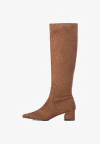 Seleccionado, dark brown