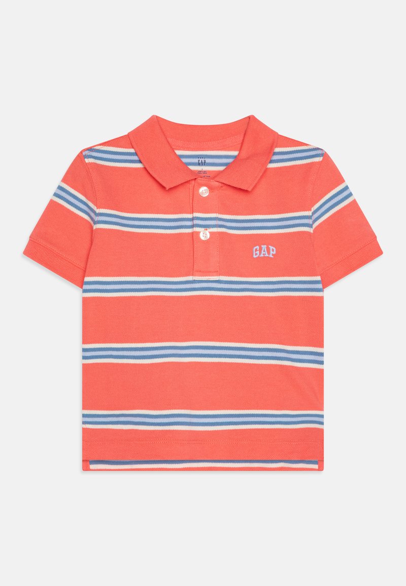 Rövid ujjú pólóing korall színben, vízszintes kék és fehér csíkokkal. Gombos gallérral és hímzett logóval a mellkasán.