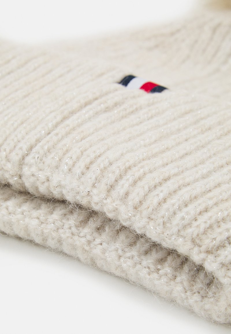 effortless beanie tommy hilfiger