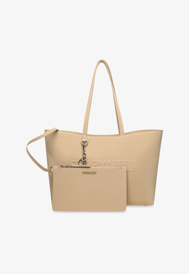 Beżowa torba typu tote z wytłoczonym logo, płaskimi uchwytami i odpinaną kieszonką. Gładka tekstura, minimalistyczny design i zewnętrzny zaczep.