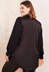 Curves Like These LONG SLEEVE - Camicia - black