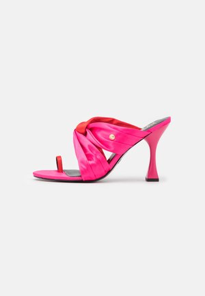 FLAIR MAIN - T-bar sandals - fuxia/poppy