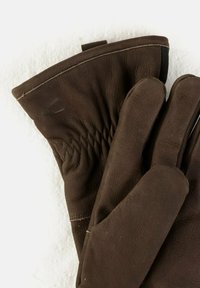 Braune Lederhandschuhe mit weicher Textur, die an den Handgelenken geraffte Nähte und eine glatte, unverzierte Handflächenfläche aufweisen.