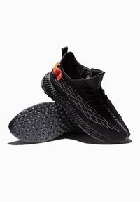 Ombre OM FOKS - Zapatillas - black