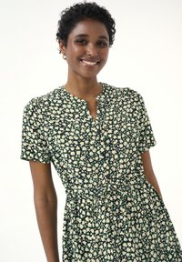 Cream FERINA ZALLY FIT - Dnevna haljina - winter green daisy flower