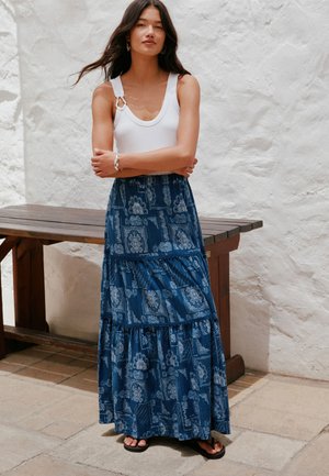 Next Gonna lunga - blue /ecru bandana print