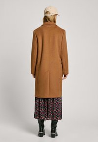 Pepe Jeans Cappotto classico - brown