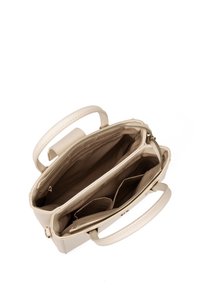 Borsa a mano in pelle beige con due manici superiori, dotata di un scomparto principale con zip, tasche interne e una morbida fodera in tessuto.