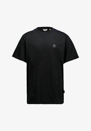 Schwarzes T-Shirt mit kurzen Ärmeln und Rundhalsausschnitt mit kleinem rechteckigem Logo-Patch auf der linken Brust.