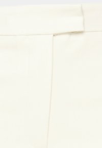 Tiger of Sweden NOORA - Trousers - winter white/off-white - Zalando.de