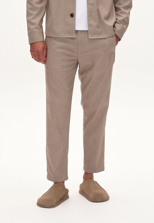 MONZA SHAFI CROPPED - Chino