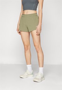 New Balance - RC SHORT 3" - Urheilushortsit - dark olivine Pienoiskuva 1