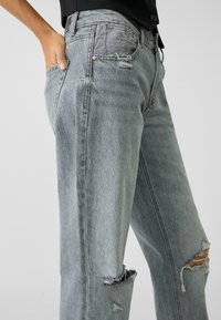 Stradivarius Vaqueros rectos - grey denim