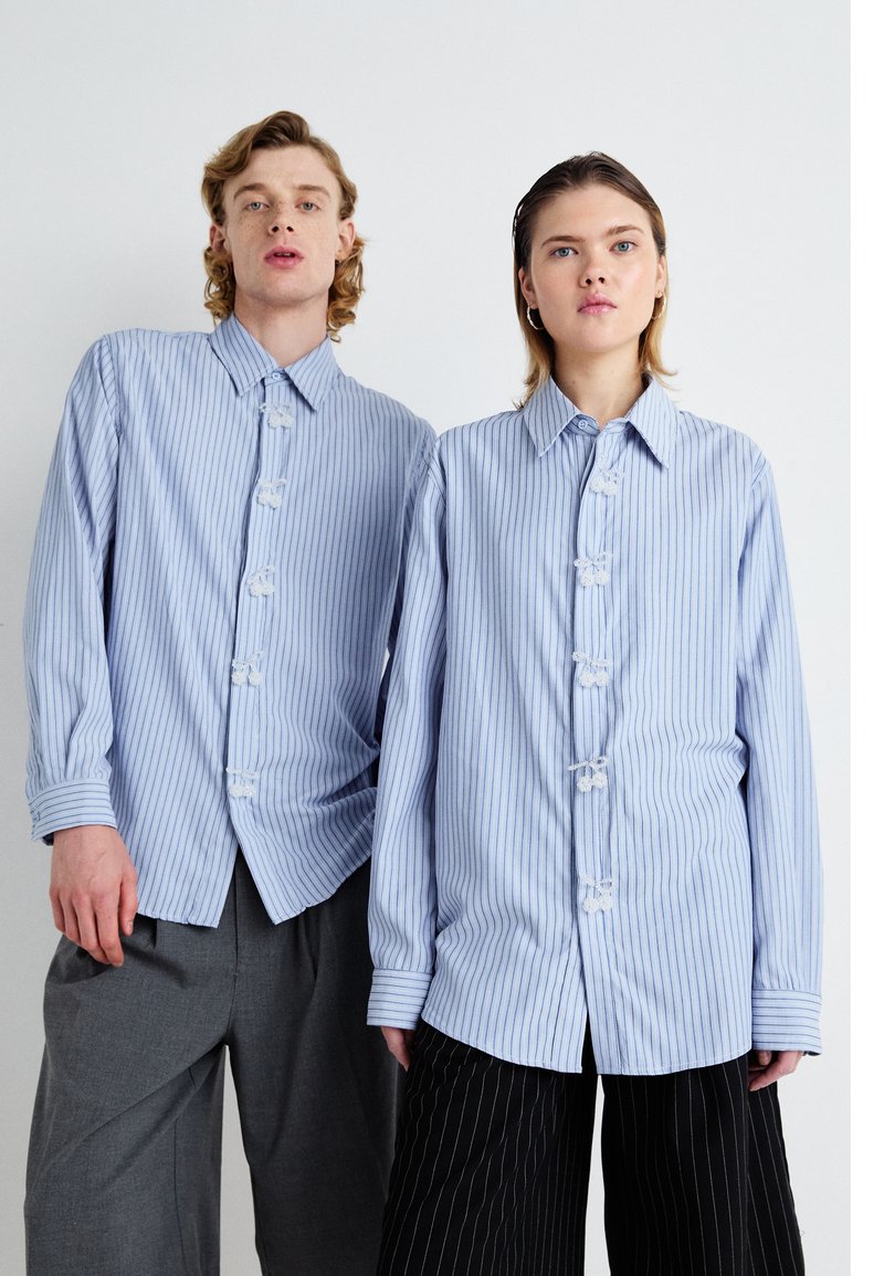 Sister Jane PENNY UNISEX - Nööpidega pluus - blue