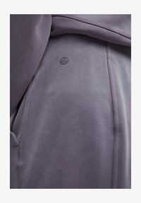 Nevybrané, grape mist