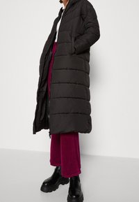 Noisy May Abrigo de invierno - black