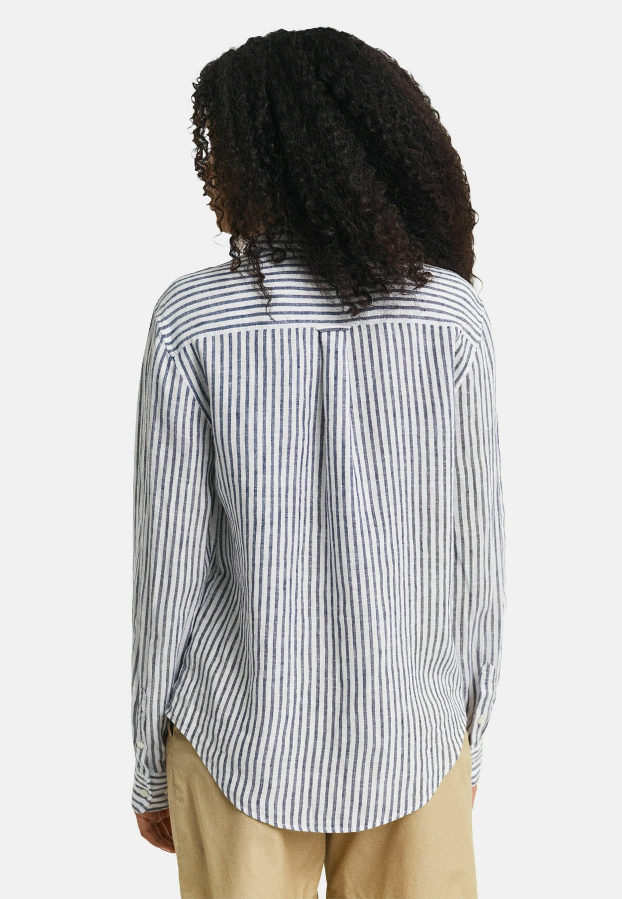 REGULAR FIT STRIPED