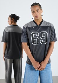 YOURTURN by Zalando - UNISEX - T-shirt z nadrukiem Miniatura obrazu 1