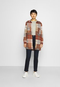 Marks & Spencer SIENNA - Vaqueros rectos - ey