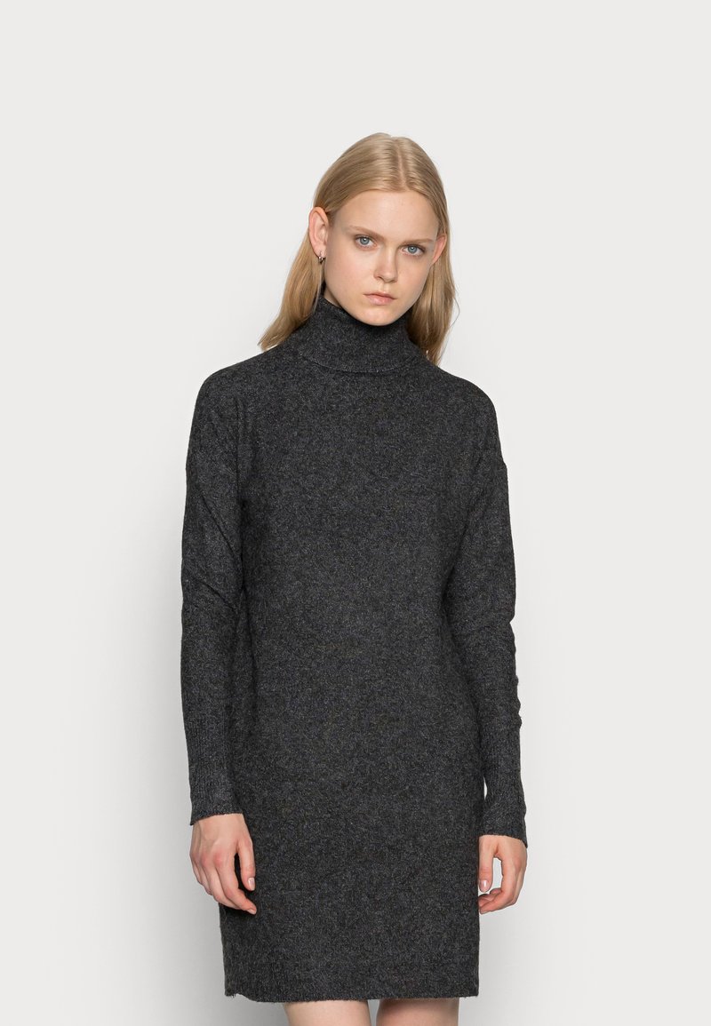 Vero Moda VMBRILLIANT ROLLNECK DRESS - Stickad klänning - black melange